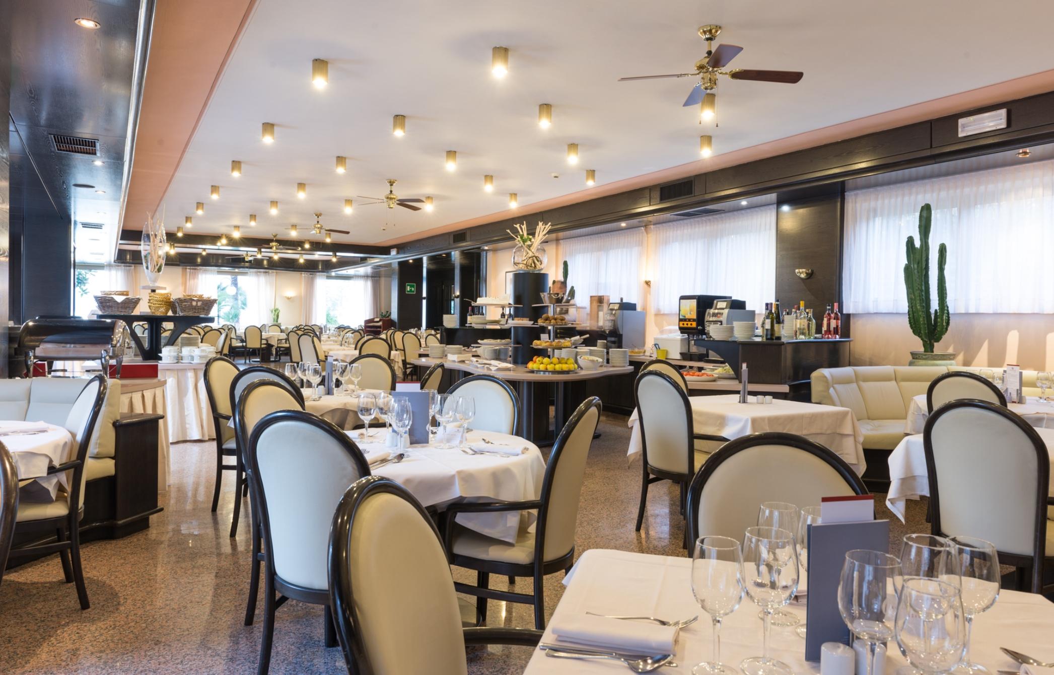 Hotel Drago Brenzone sul Garda Bagian luar foto