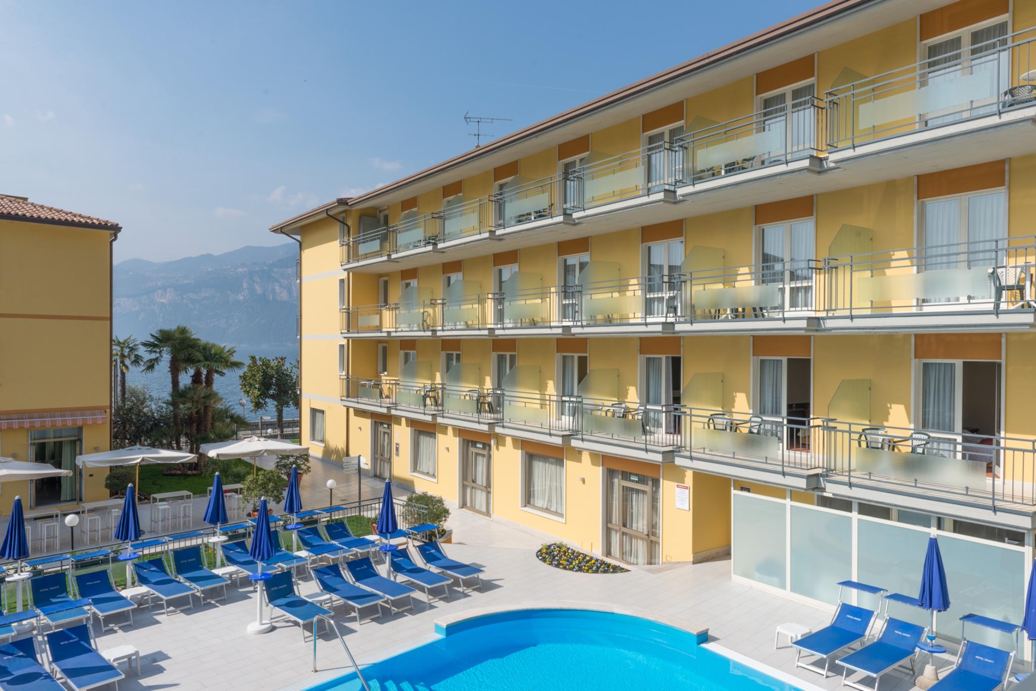 Hotel Drago Brenzone sul Garda Bagian luar foto