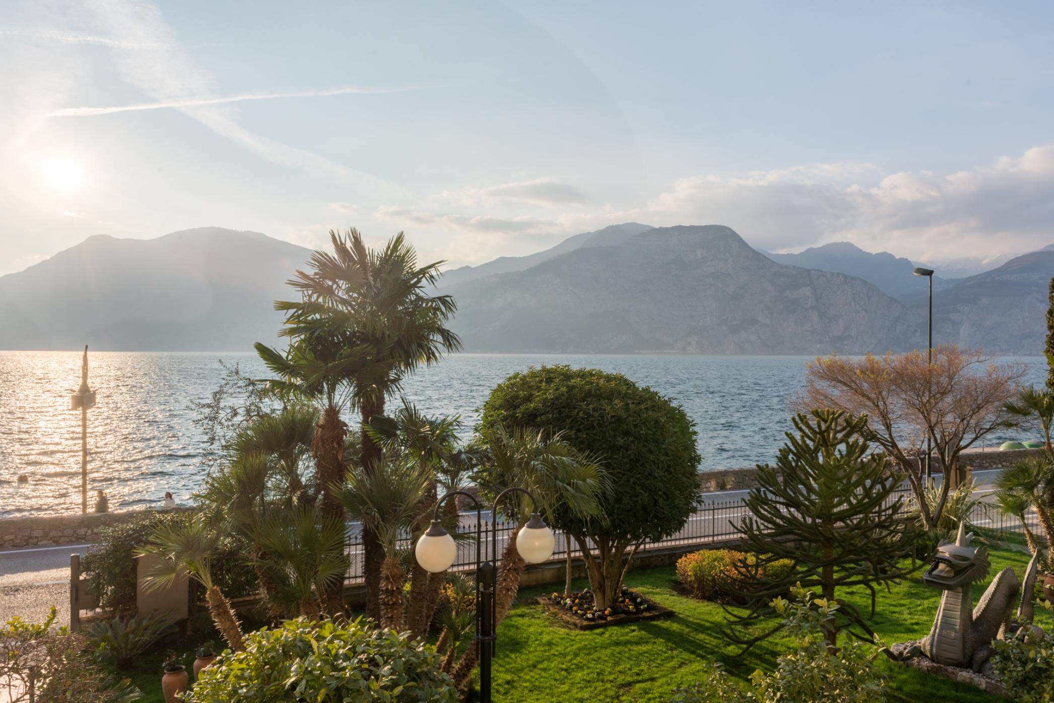 Hotel Drago Brenzone sul Garda Bagian luar foto